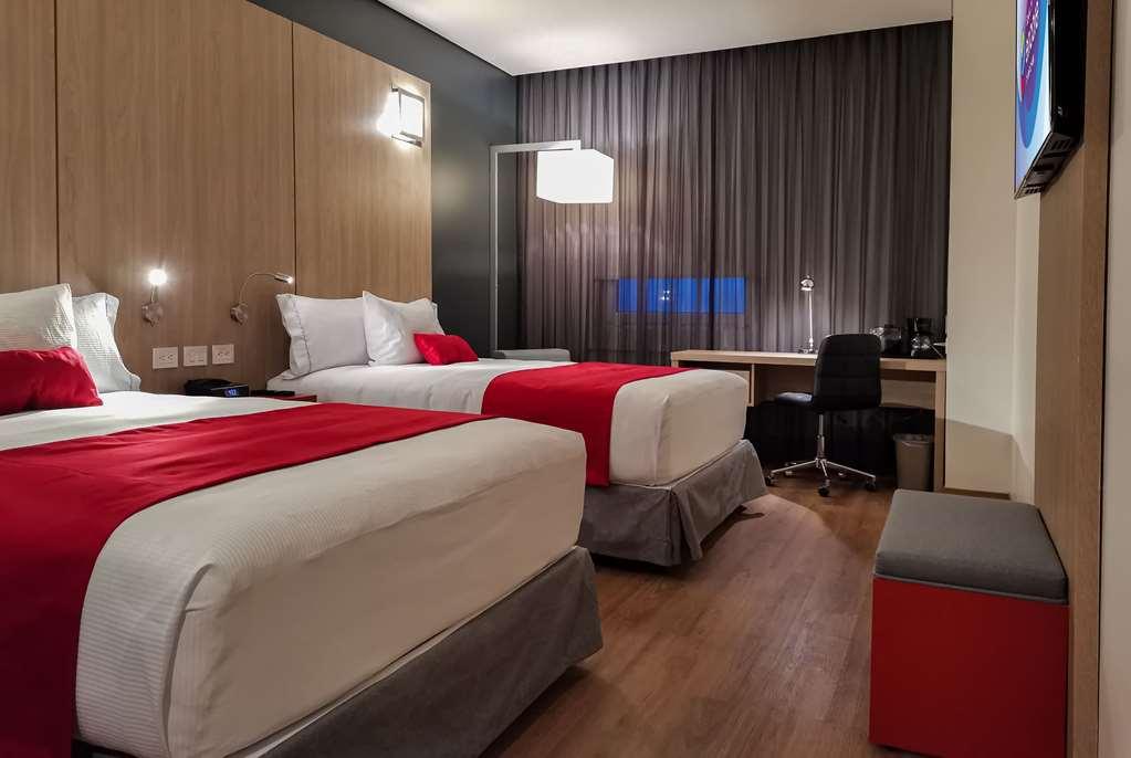 Ramada Encore By Wyndham Monterrey Apodaca Zona Aeropuerto Ruang foto